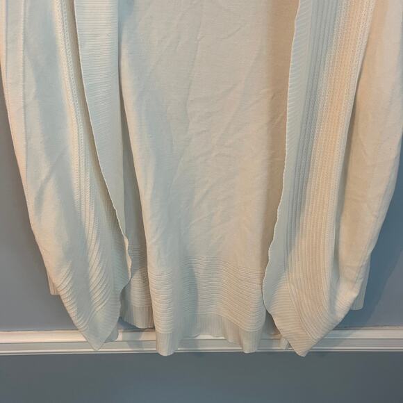 Madison Lilly White Open Front Cardigan size medium - Picture 6 of 14